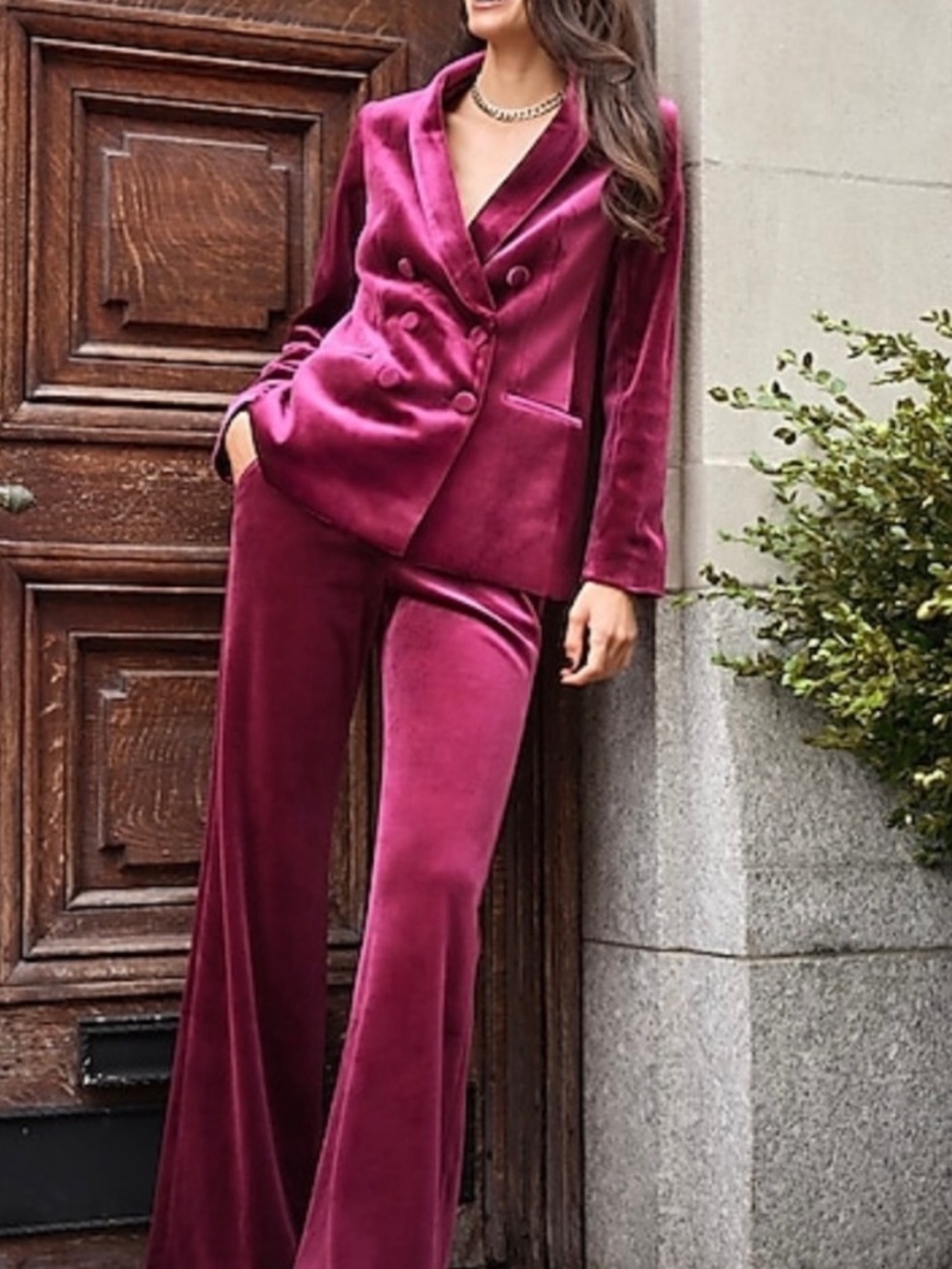 Express Velvet Blazer Size Large EUC Fuchsia Color Beautiful